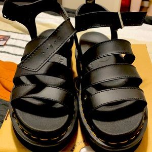 Dr.Marten airwaves sandals